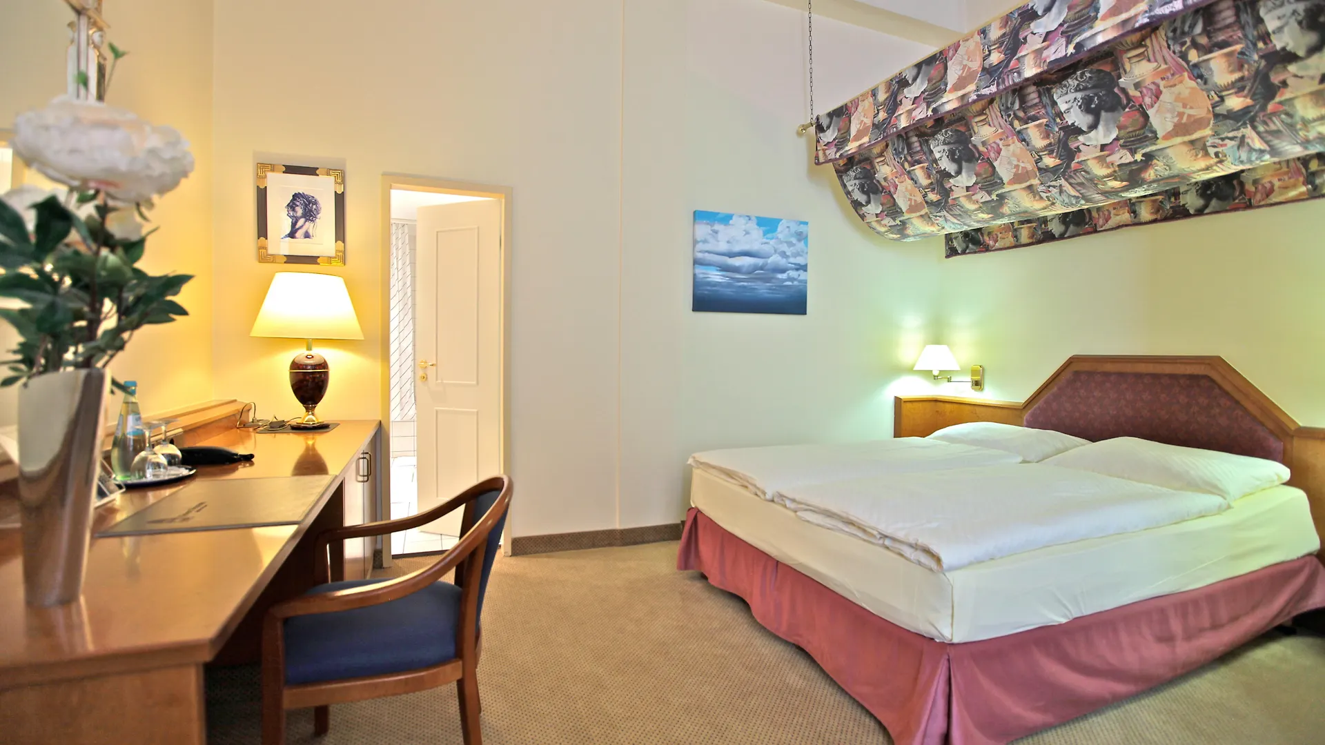 ****  Hotel Viktoria Cologne Germany