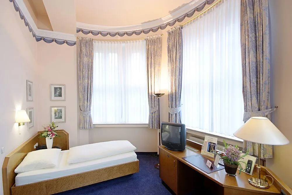 Hotel Viktoria Cologne 4*,  Germany